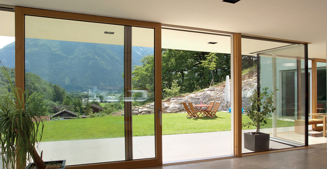 Slide Master Sliding with Insulating Glass Feature
